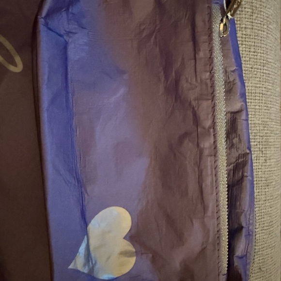 Hi, Love Set of Two Lilac Pouches - Picture 2 of 6